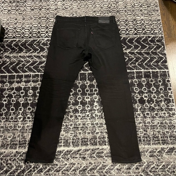 Levi’s Jeans - Picture 2 of 3